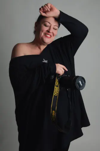Série artistique, photographie de fleur en mouvement – studio photo Lyon – effet de mouvement 